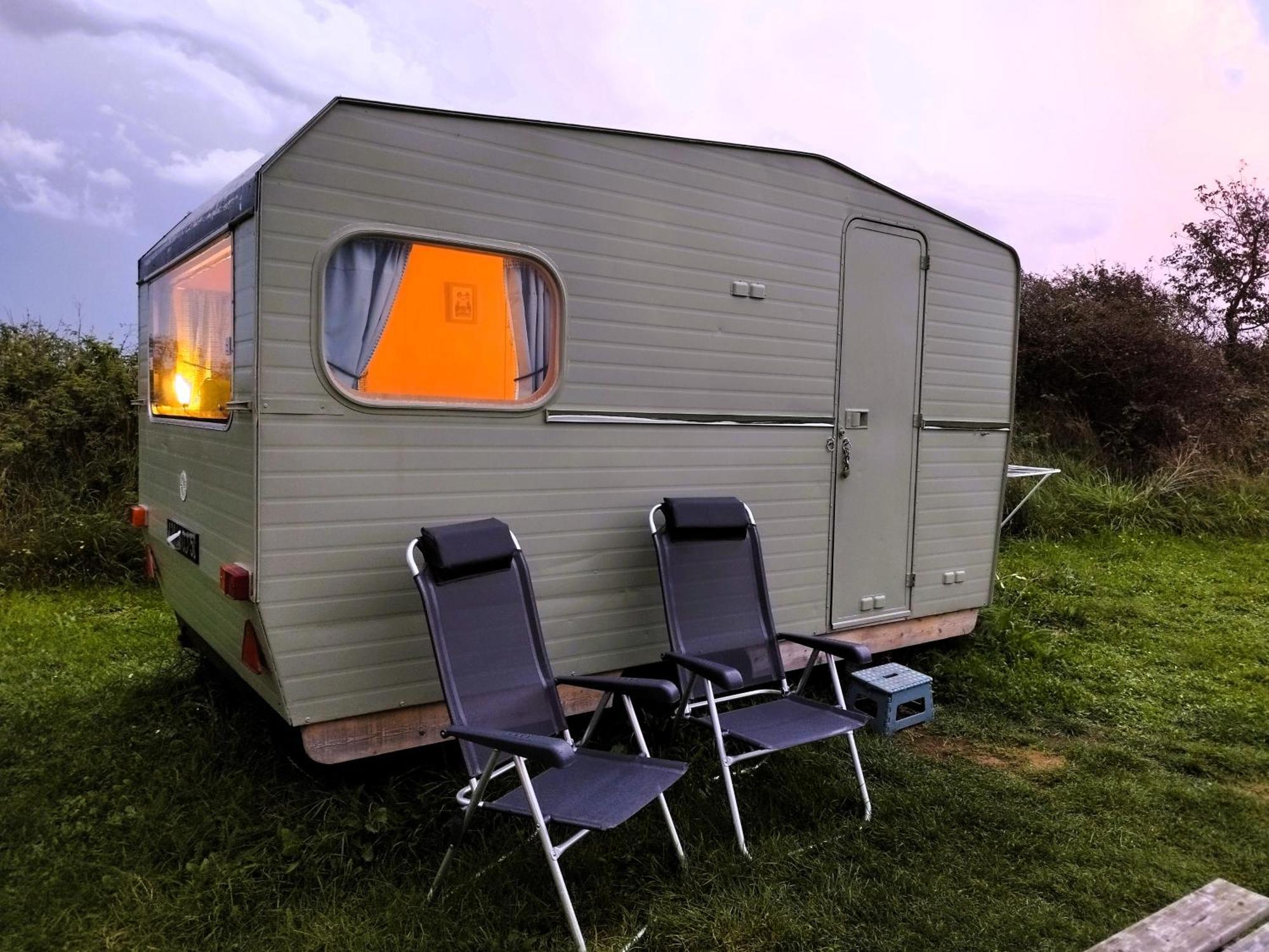 Camping Les Ronds Duval Face Aux Iles Anglo-Normandes Les Moitiers-d'Allonne ภายนอก รูปภาพ